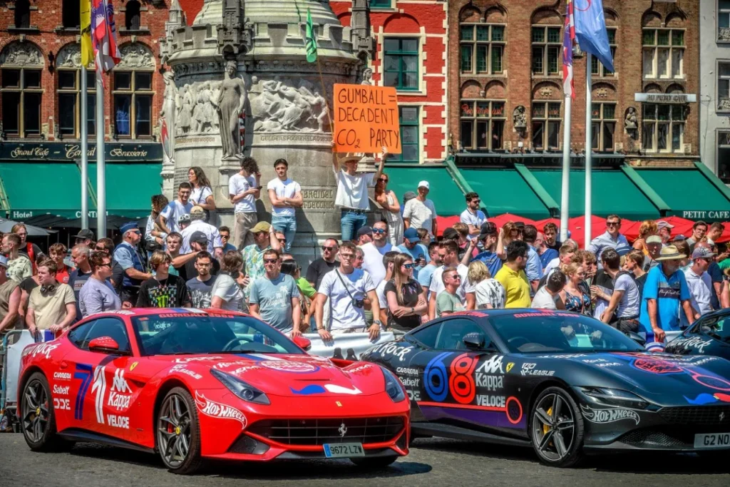 Gumball 3000開催：ビーチリゾートホアヒンをスーパーカーが駆け巡る | マイペンライ！ホアヒン